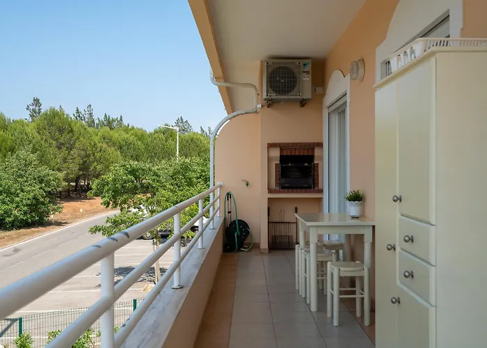 Vilamoura Two Bedroom Near Falesia