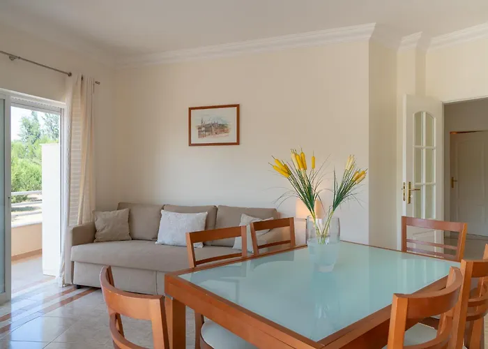 Vilamoura Two Bedroom Near Falesia Apartament *